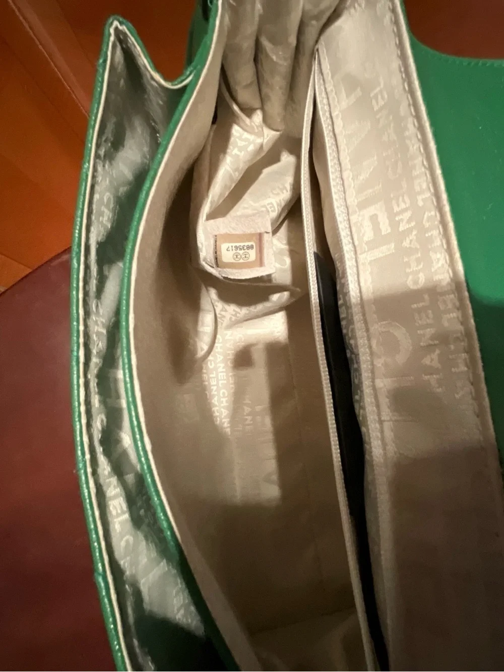 CHANEL Green Quilted Leather Shoulder Bag with Chain Strap